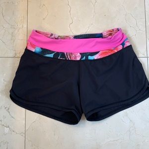 Lululemon shorts size 4